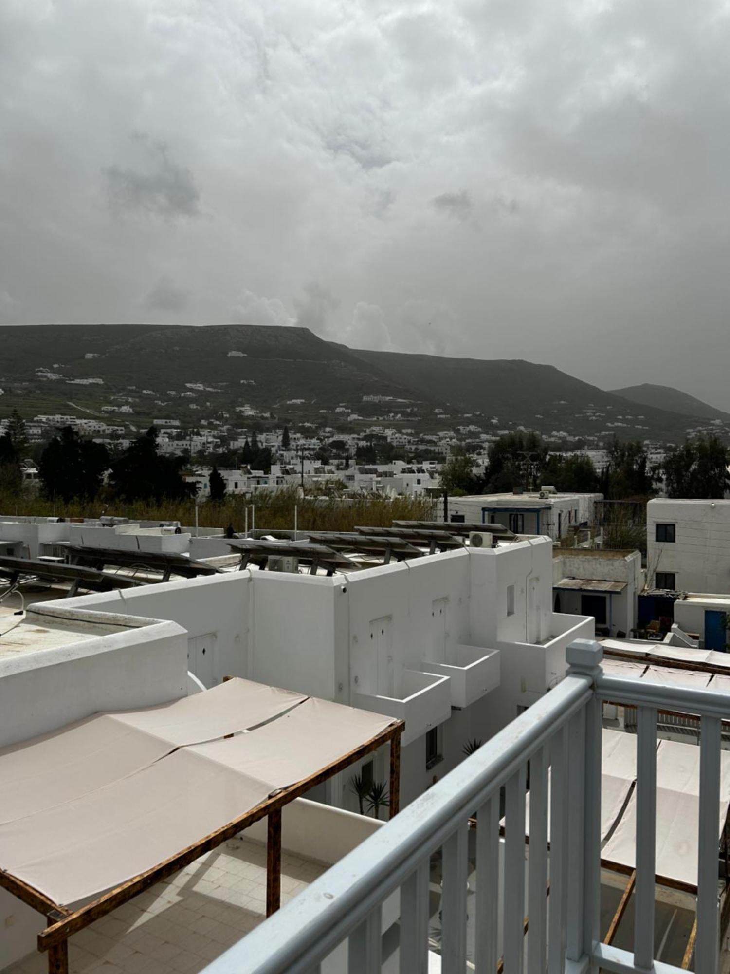 Hotel Livadia Парос Екстериор снимка