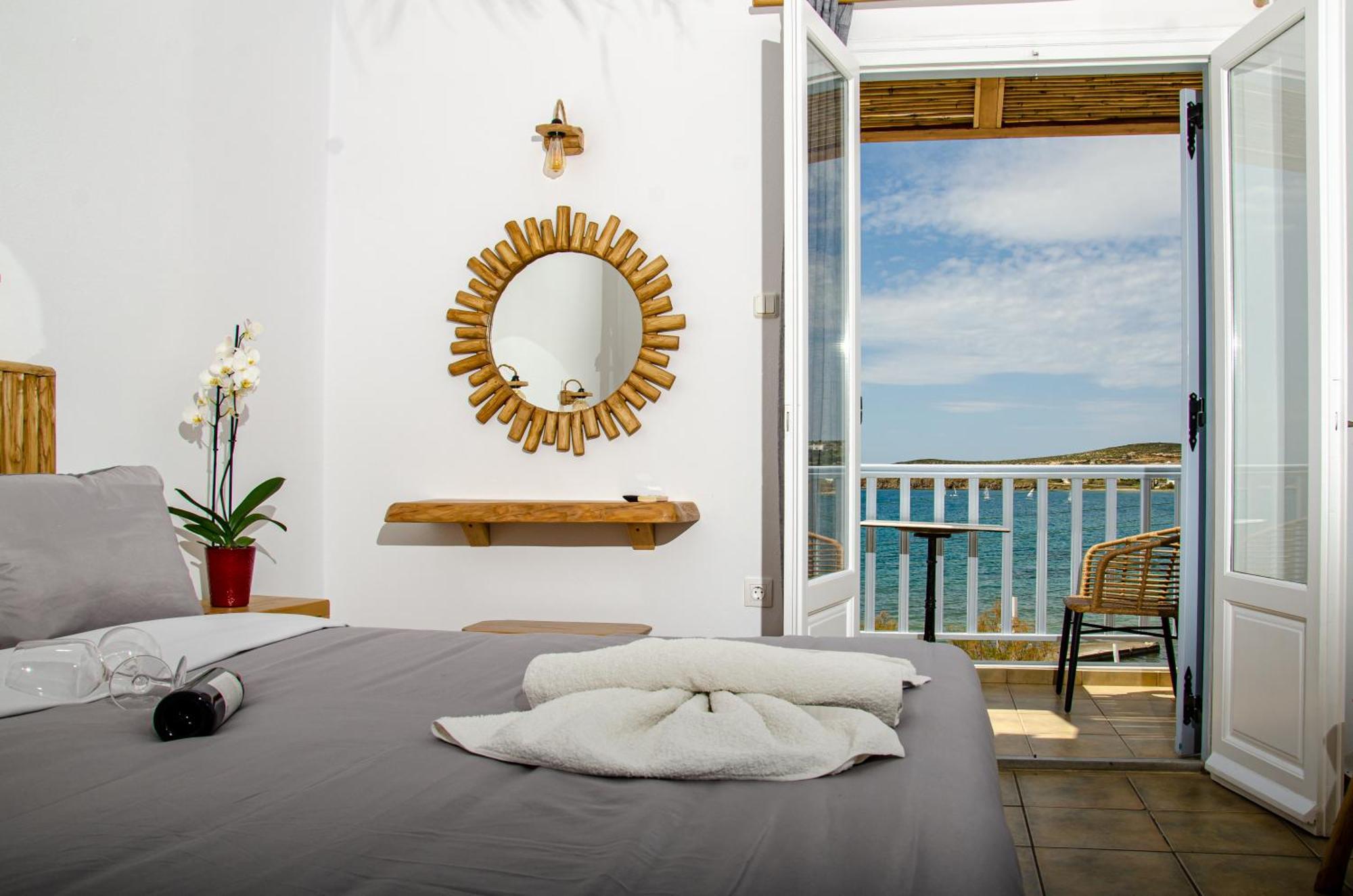 Hotel Livadia Парос Екстериор снимка