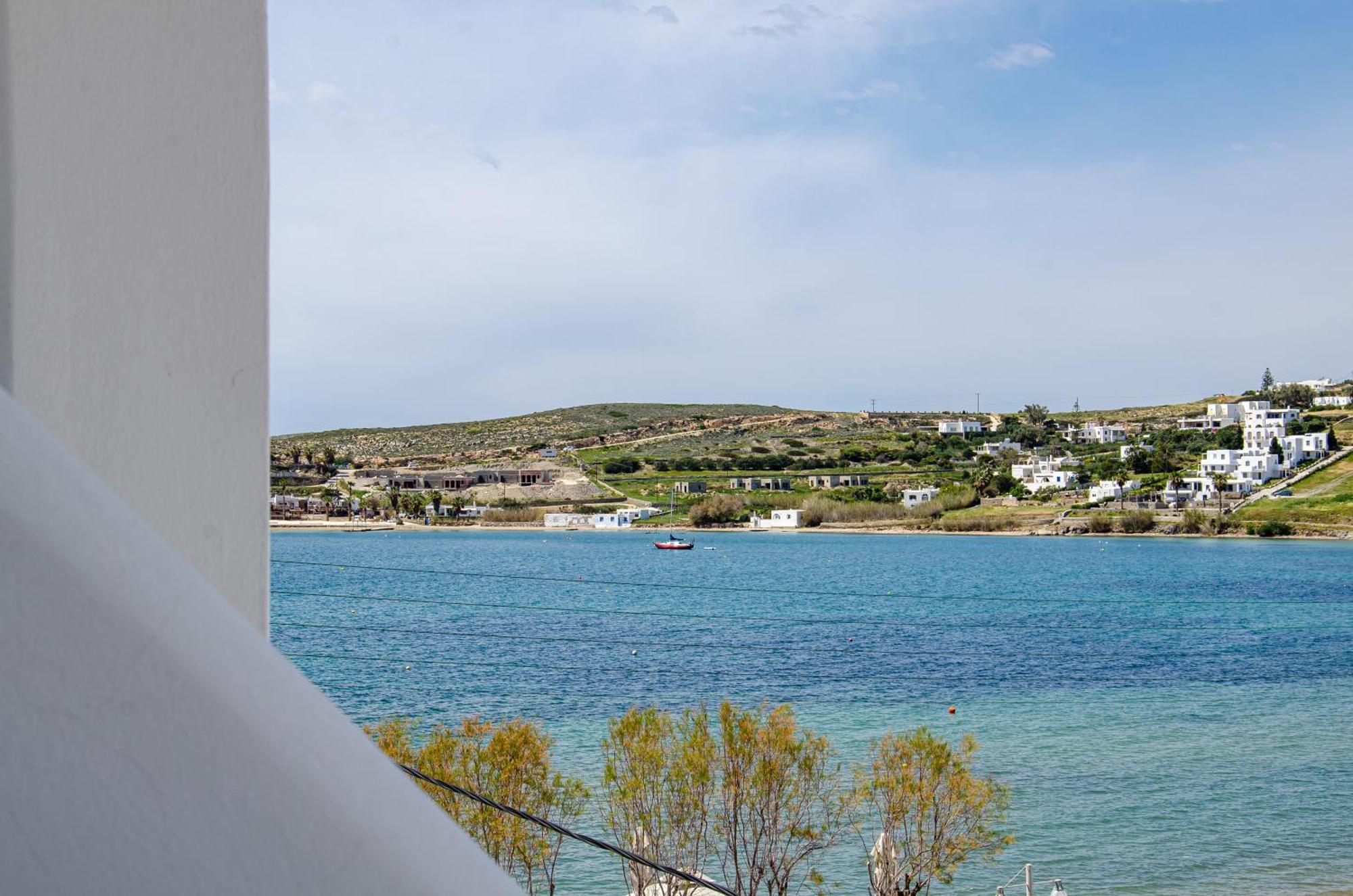 Hotel Livadia Парос Екстериор снимка