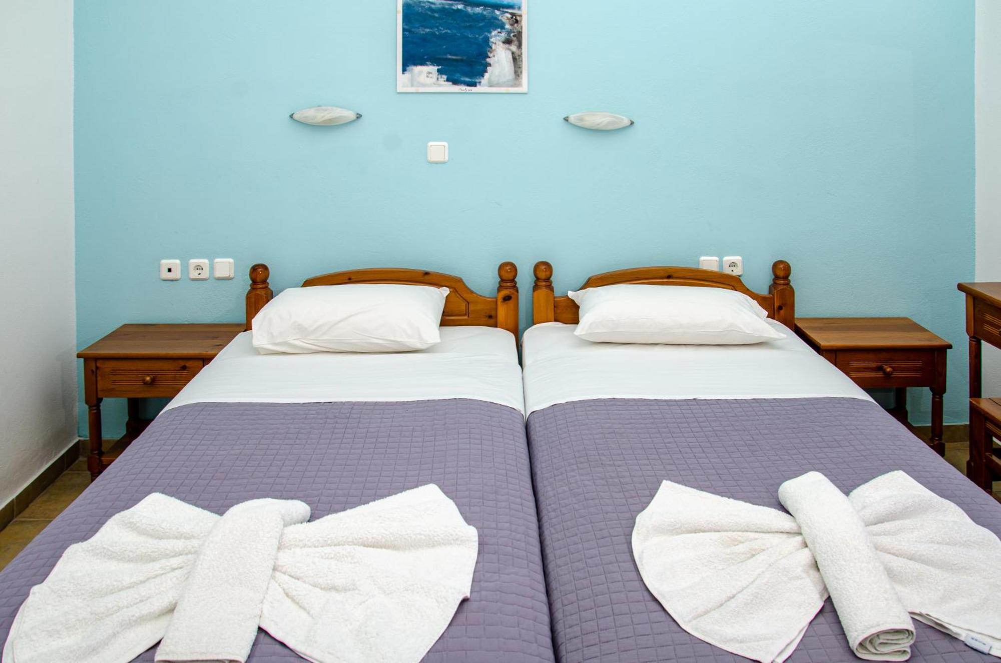 Hotel Livadia Парос Екстериор снимка