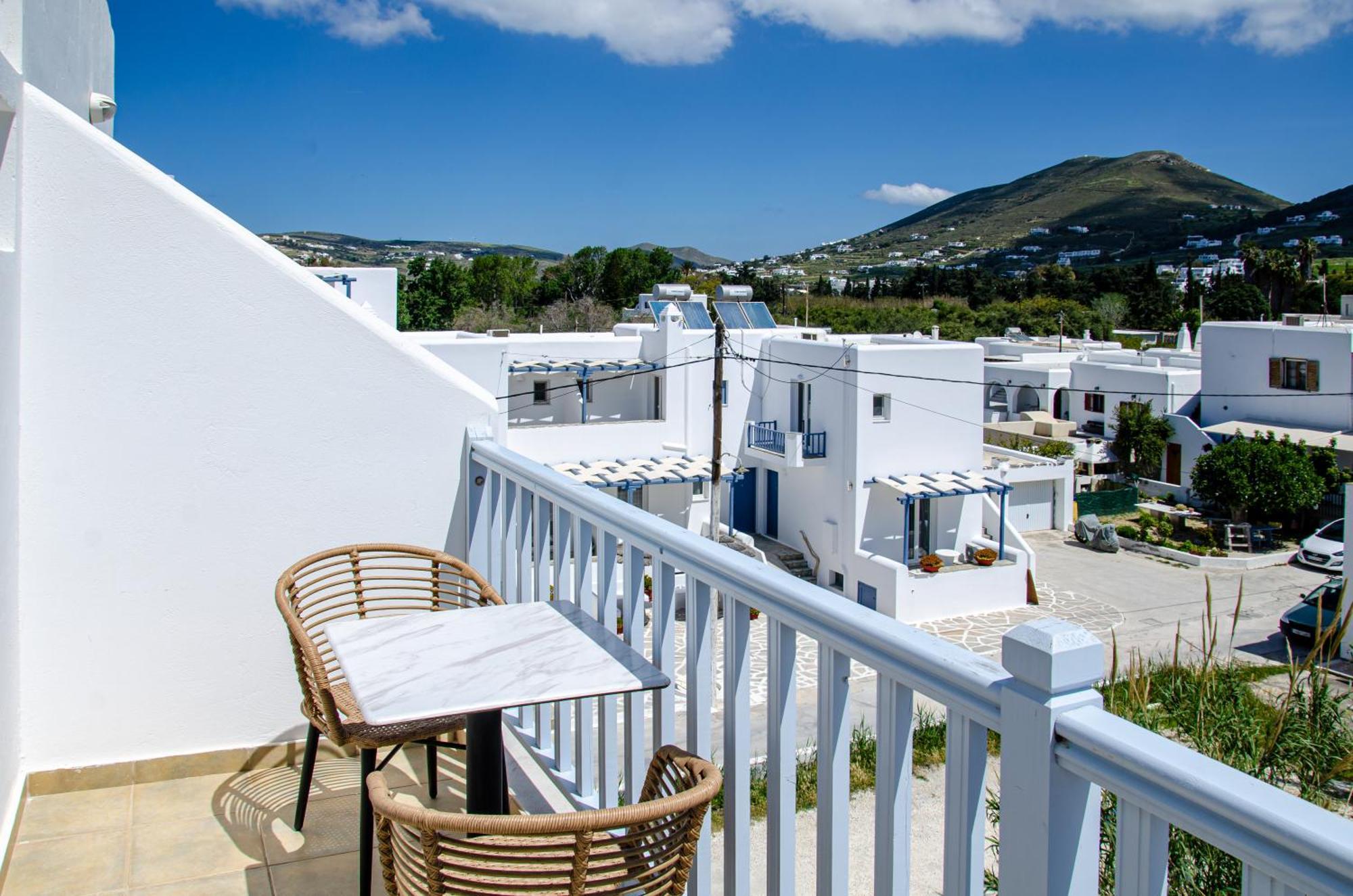 Hotel Livadia Парос Екстериор снимка