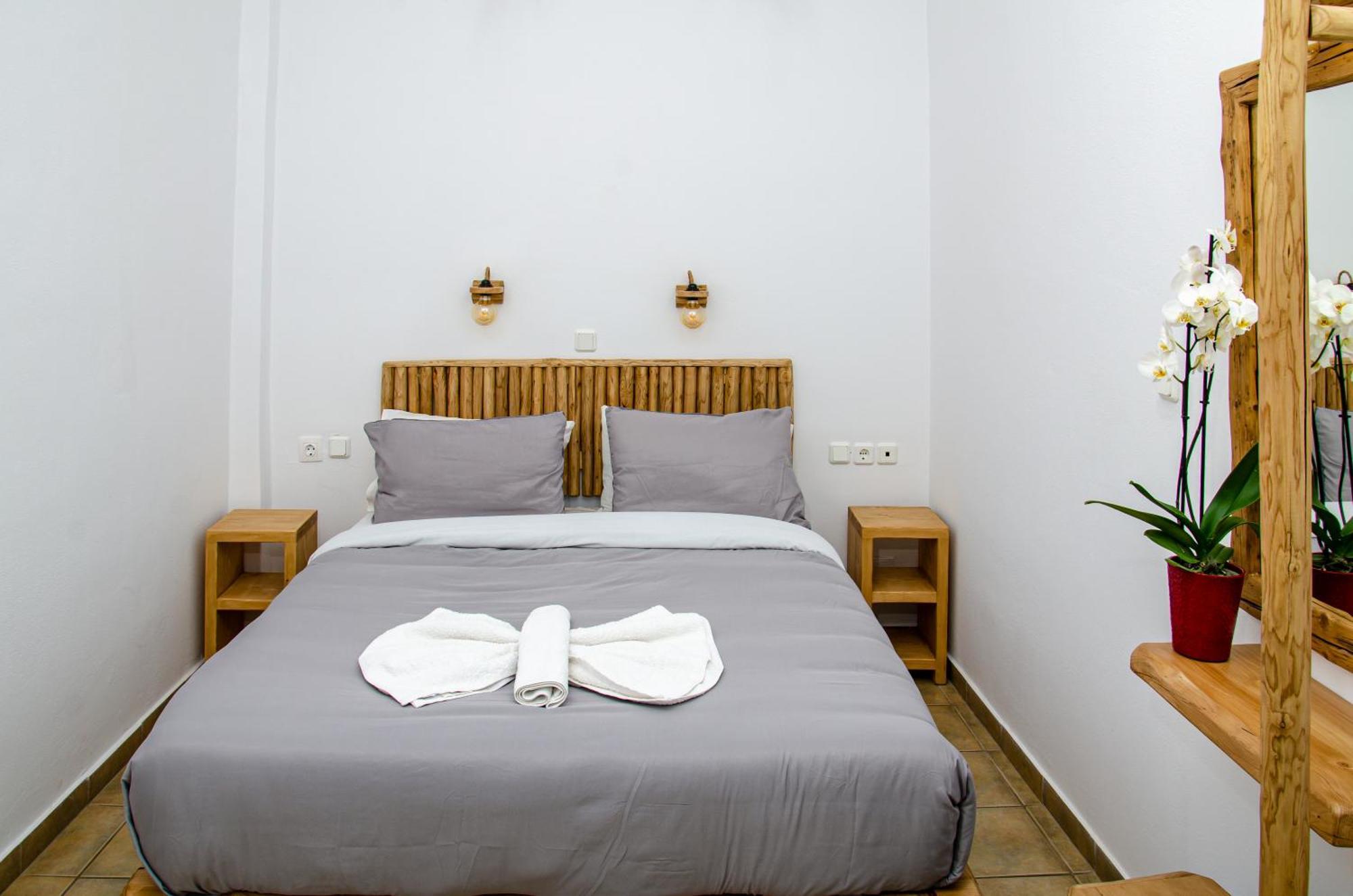 Hotel Livadia Парос Екстериор снимка