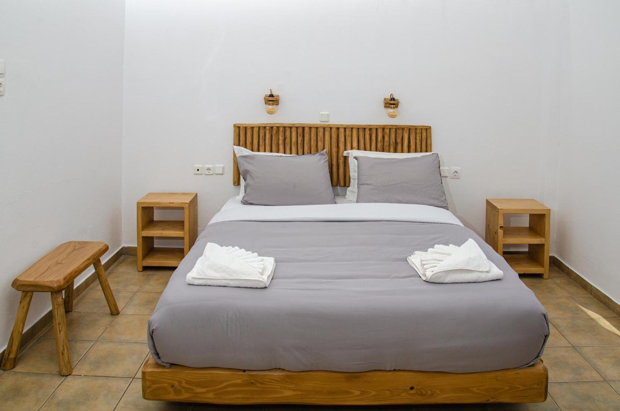 Hotel Livadia Парос Екстериор снимка