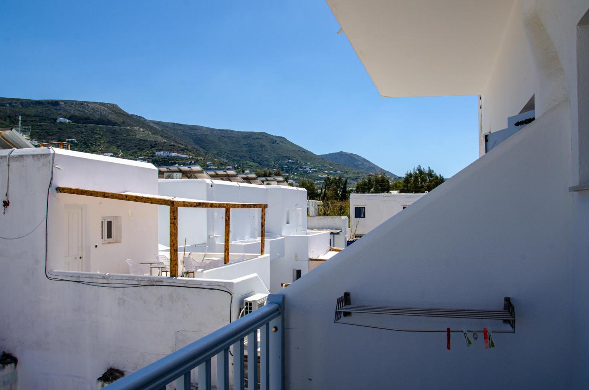 Hotel Livadia Парос Екстериор снимка